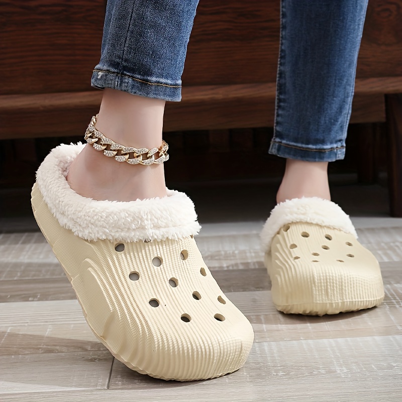 winter plush lined clogs solid color hollow out closed toe slip on shoes cozy warm home slippers details 5